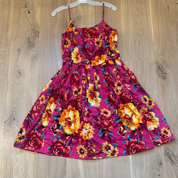 Isaac Mizrahi Dresses & Skirts - Isaac Mizrahi floral sundress vibrant flower pattern pleated skirt Women Size 10